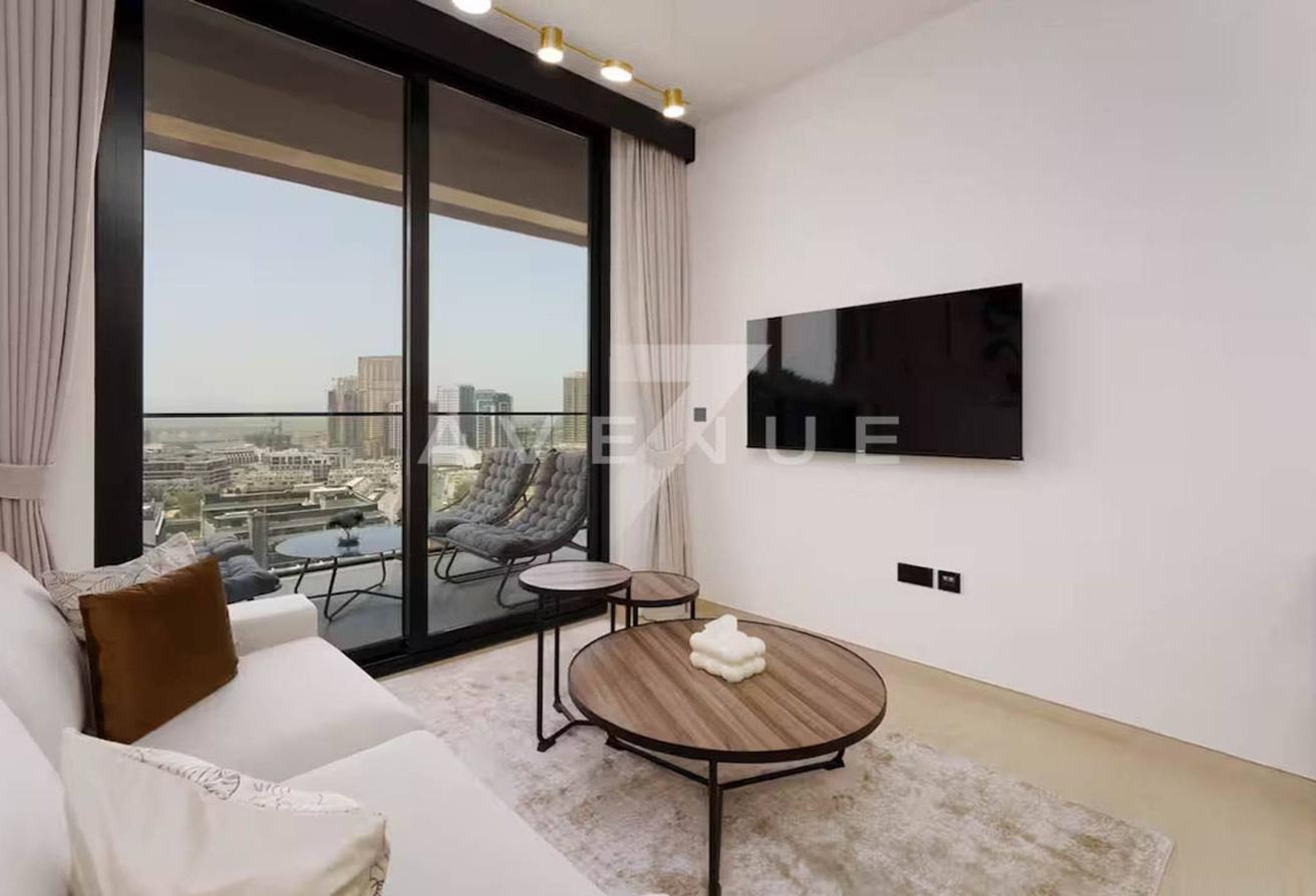 Furnished | Ready to move | Prime Location photo 10