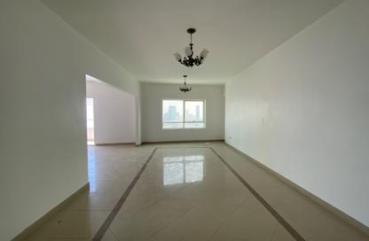 Apartment - 3 - 4 for rent in Al Mamzar - Al Mamzar - Sharjah - Sharjah