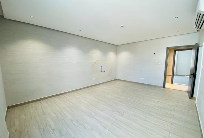 121974918 - Property Image 3