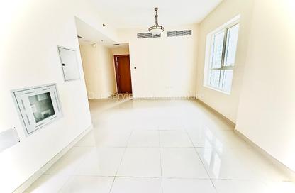 Apartment - 2 Bedrooms - 2 Bathrooms for rent in New Al Taawun Road - Al Taawun - Sharjah