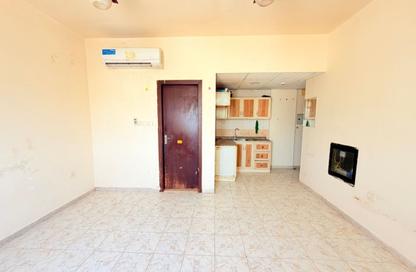 Apartment - Studio - 1 Bathroom for rent in Fire Station Road - Muwaileh - Sharjah