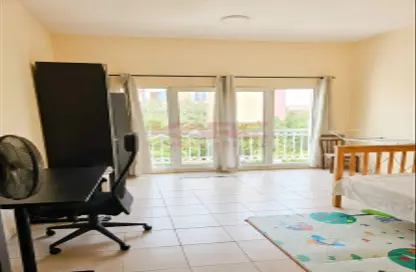 شقة - غرفة نوم - 1 حمام للايجار في بناية  38إلى107 - طراز البحر المتوسط - ديسكفري جاردنز - دبي