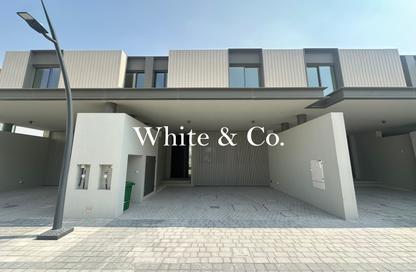 Townhouse - 3 - 4 for sale in Nad Al Sheba Gardens 4 - Nad Al Sheba Gardens - Nad Al Sheba 1 - Nad Al Sheba - Dubai