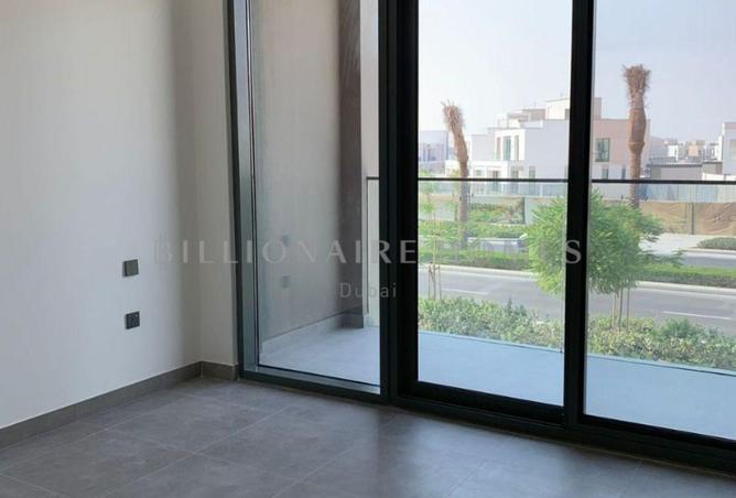 94026163 - Property Image 2