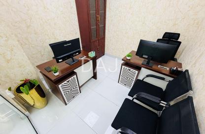 مكتب - استوديو - 1 للايجار في ريد اڤينيو - منطقة القرهود - دبي