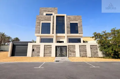 Villa - 4 Bedrooms - 7 Bathrooms for rent in Al Quoz 2 - Al Quoz - Dubai