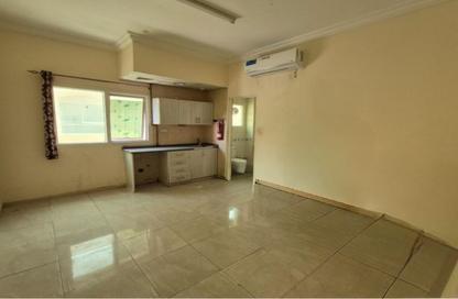Apartment - Studio - 1 Bathroom for rent in Fire Station Road - Muwaileh - Sharjah
