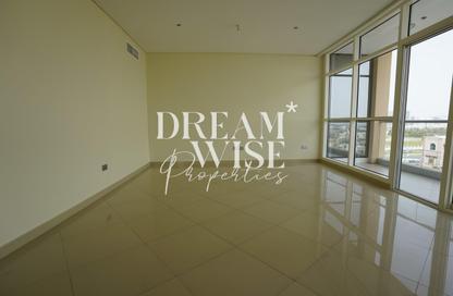 Apartment - 3 Bedrooms - 4 Bathrooms for rent in United Square - Al Khalidiya - Abu Dhabi Apartment - 3 Bedrooms - 4 Bathrooms for rent in United Square - Al Khalidiya - Abu Dhabi