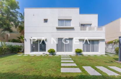 Villa - 5 - 6 for sale in Meadows 2 - Meadows - Dubai Villa - 5 - 6 for sale in Meadows 2 - Meadows - Dubai