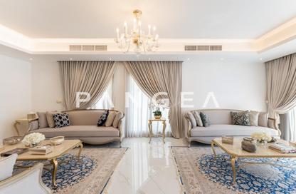 Villa - 5 - 6 for sale in Meadows 2 - Meadows - Dubai Villa - 5 - 6 for sale in Meadows 2 - Meadows - Dubai