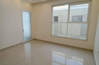 شقة - 2 غرف نوم - 2 حمامات للايجار في فلل الروضة 3 - 3  الروضة - الروضة - عجمان