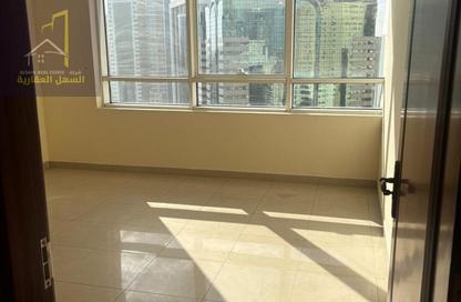 Apartment - 2 Bedrooms - 3 Bathrooms for rent in Ameer Bu Khamseen Tower - Al Majaz 3 - Al Majaz - Sharjah