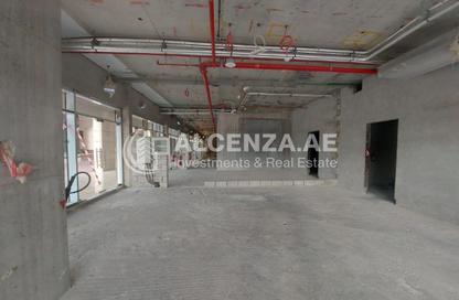 Shop - Studio for rent in Pyramid Centre - Oud Metha - Bur Dubai - Dubai