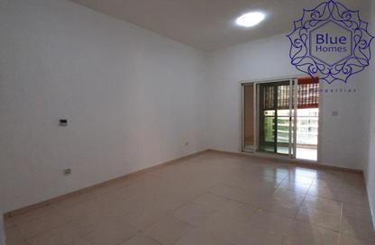 Apartment - 2 Bedrooms - 3 Bathrooms for rent in Hessa Home Building - Oud Metha - Bur Dubai - Dubai