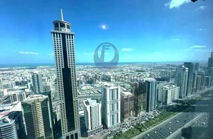 شقة - غرفة نوم - 2 حمامات للايجار في برج  UP - شارع الشيخ زايد - دبي