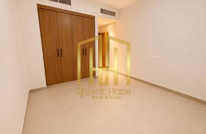 Villa - 3 - 4 for sale in Bloom Living - Zayed City (Khalifa City C) - Khalifa City - Abu Dhabi