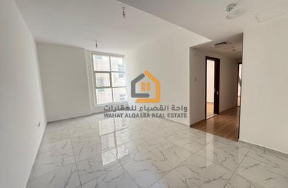 Apartment - 2 Bedrooms - 2 Bathrooms for rent in Safia Tower - Al Majaz 3 - Al Majaz - Sharjah