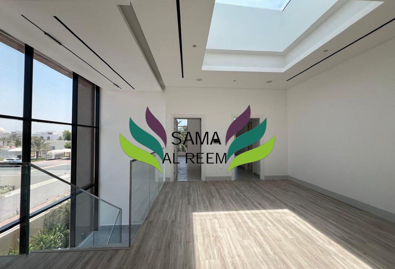 Ready To Move |Modern 5 Bed +Maid | Private Pool photo 18