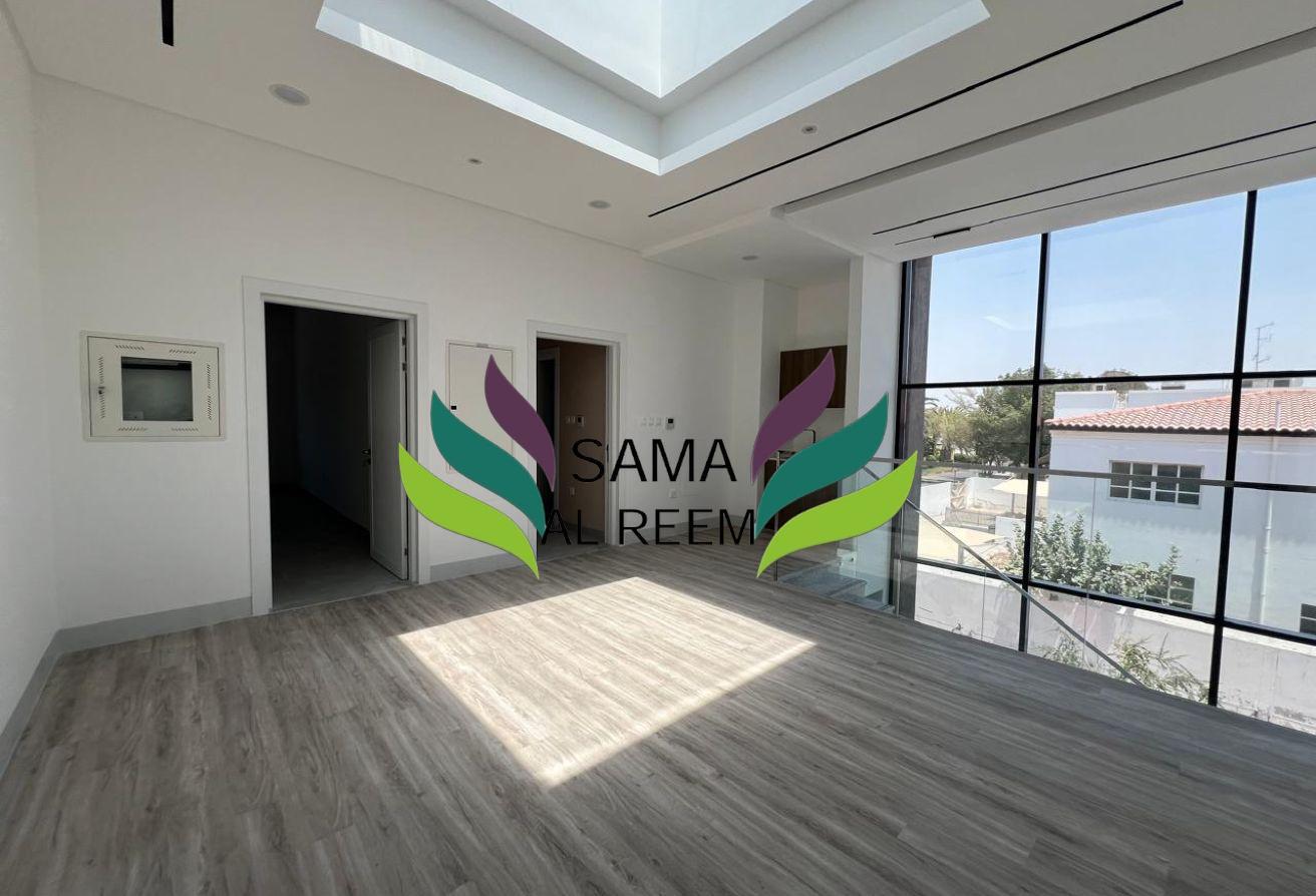 Ready To Move |Modern 5 Bed +Maid | Private Pool photo 19