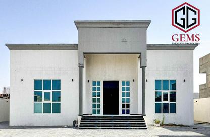 Villa - 3 - 4 for rent in Al Aweer 1 - Al Aweer - Dubai Villa - 3 - 4 for rent in Al Aweer 1 - Al Aweer - Dubai