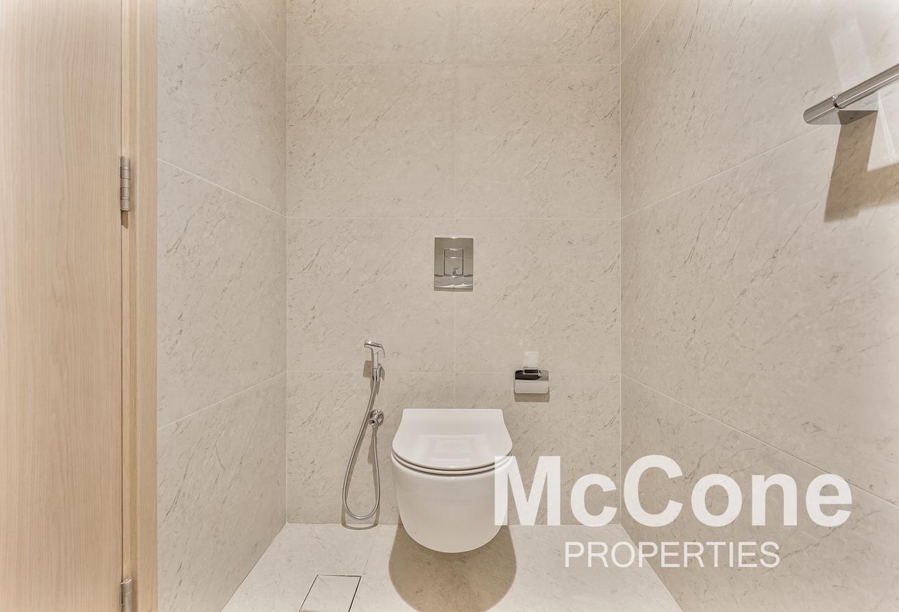 Burj View | Top Floor | Genuine Listing photo 8