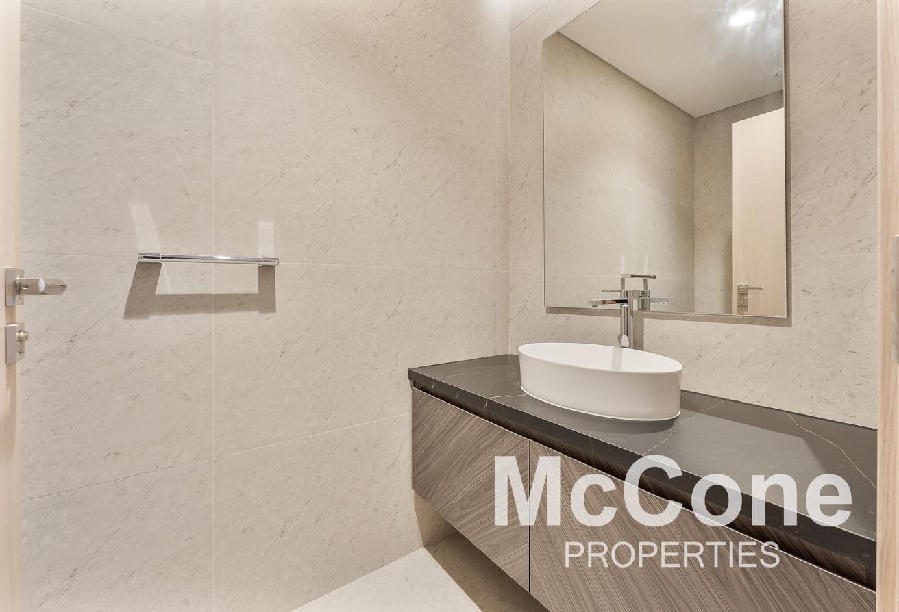 Burj View | Top Floor | Genuine Listing photo 7