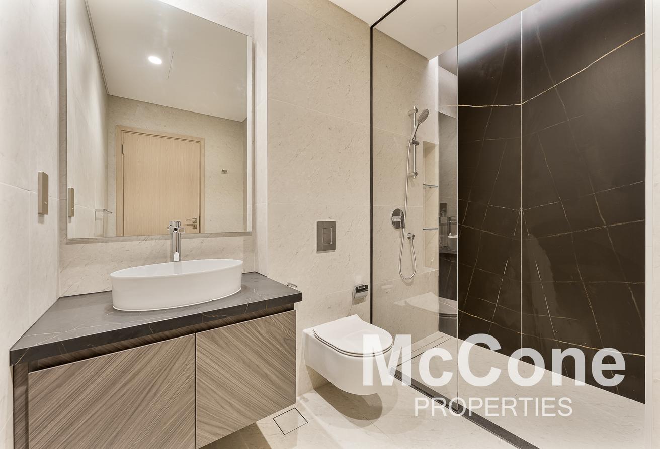 Burj View | Top Floor | Genuine Listing photo 11