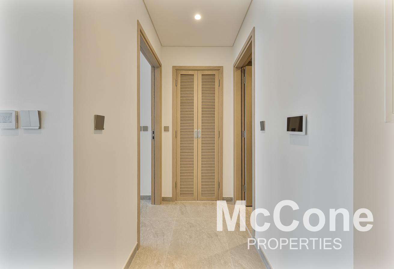 Burj View | Top Floor | Genuine Listing photo 6