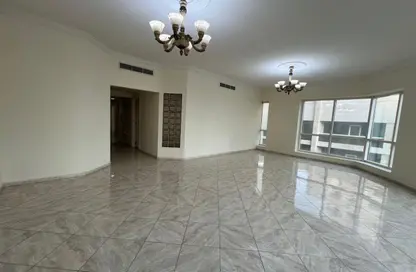Apartment - 3 Bedrooms - 3 Bathrooms for rent in Al Majaz 3 - Al Majaz - Sharjah