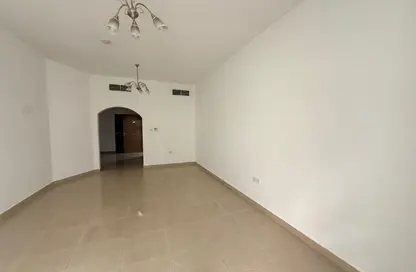 شقة - غرفة نوم - 2 حمامات للايجار في المجرة - الشرق - الشارقة