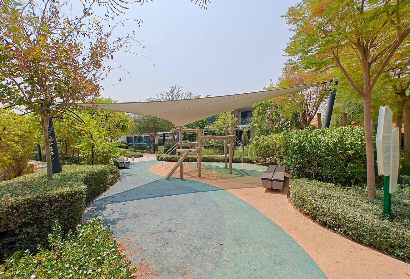 UPGRADED 5BR+M | GARDEN SUITE | CORNER VILLA photo 25