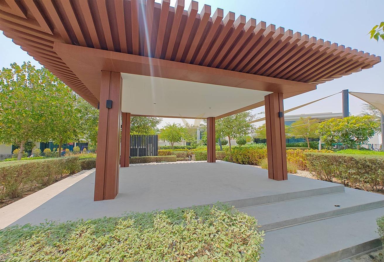 UPGRADED 5BR+M | GARDEN SUITE | CORNER VILLA photo 24