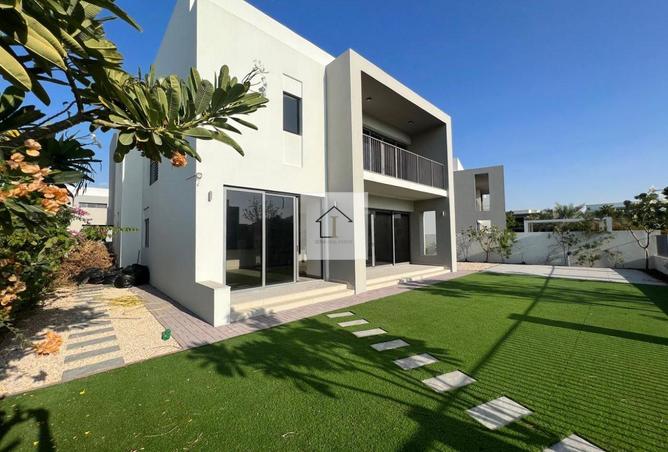 128353172 - Property Image 3