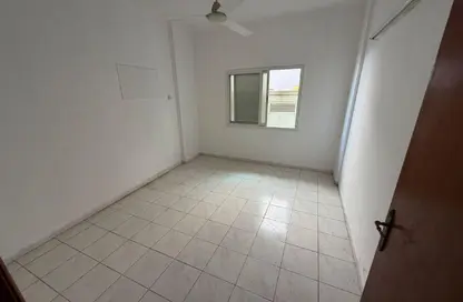 شقة - 2 غرف نوم - 1 حمام للايجار في مساكن كورنيش عجمان - طريق كورنيش عجمان - عجمان