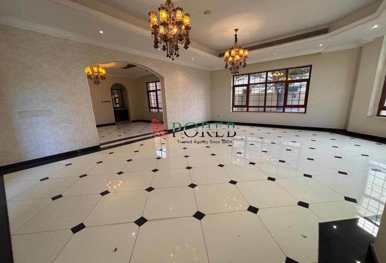 Huge 5BR Villa | Vacant | Priam Location photo 5