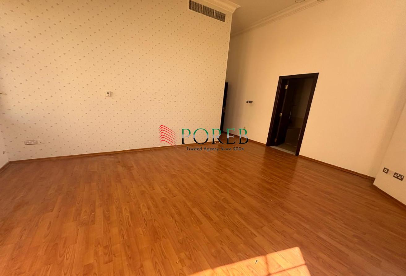 Huge 5BR Villa | Vacant | Priam Location photo 13