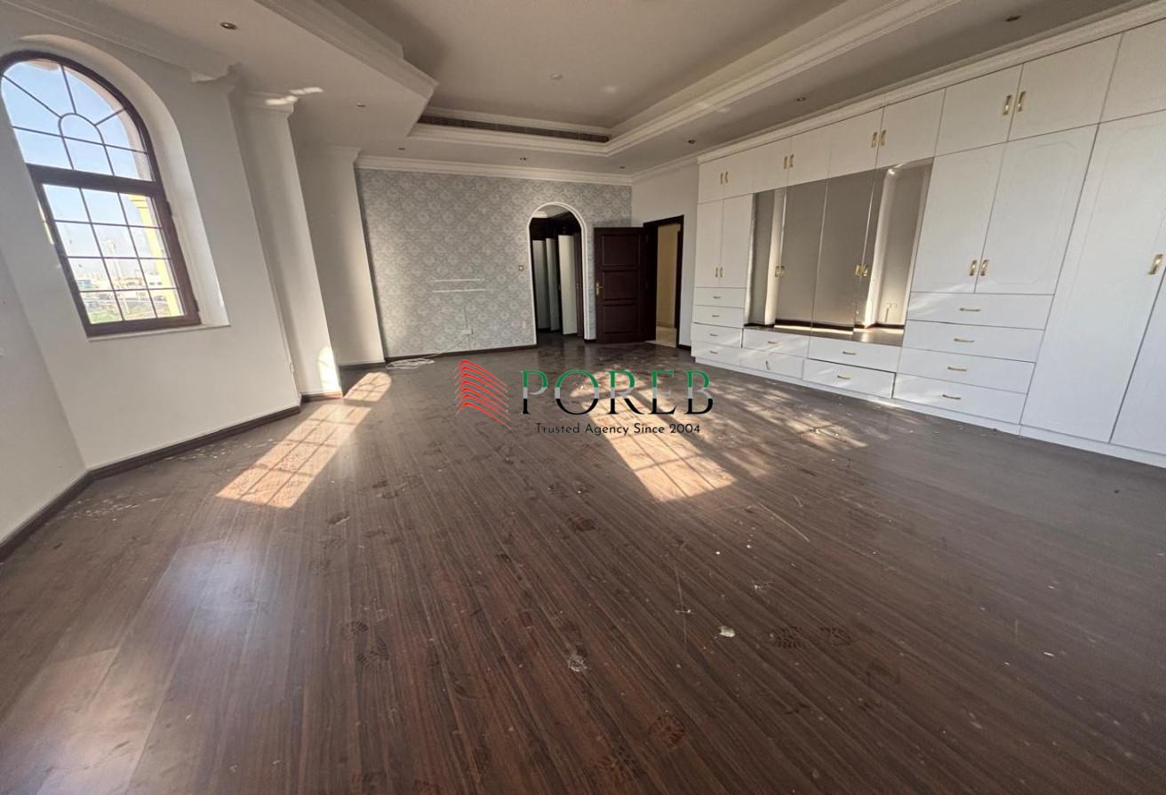 Huge 5BR Villa | Vacant | Priam Location photo 8
