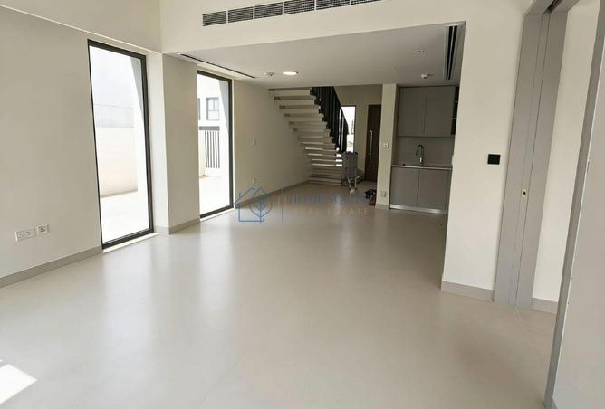 77385235 - Property Image 2