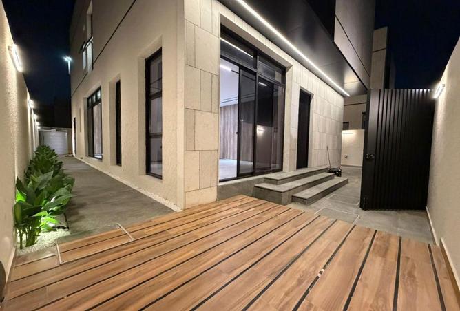 96108648 - Property Image 3