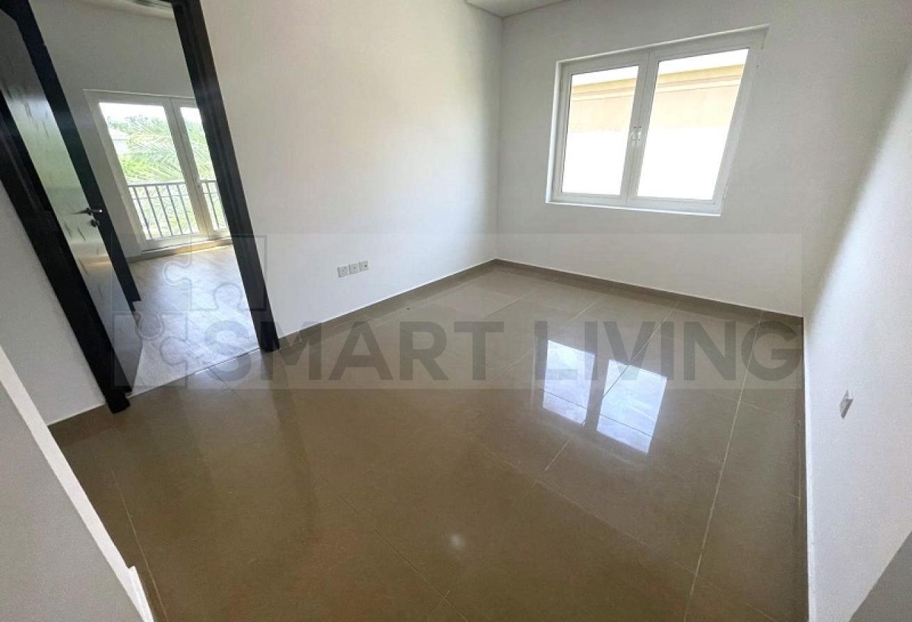 Vacant | A1 w 5 Bed n Pool | Backing on to Park photo 20