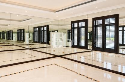Villa - 5 Bedrooms - 6 Bathrooms for rent in Garden Homes Frond A - Garden Homes - Palm Jumeirah - Dubai