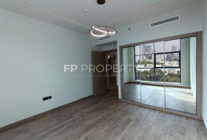 71116118 - Property Image 2
