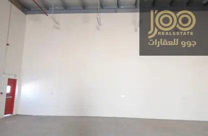 Warehouse - Studio - 1 Bathroom for rent in Umm Al Thuoob - Umm Al Quwain