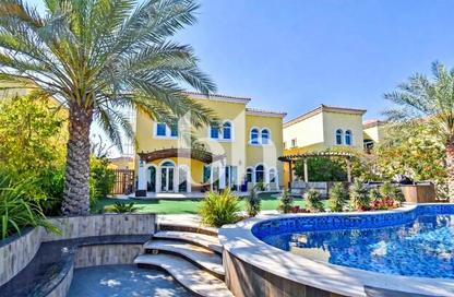 Villa - 5 Bedrooms - 4 Bathrooms for rent in District 5 - Jumeirah Park - Dubai