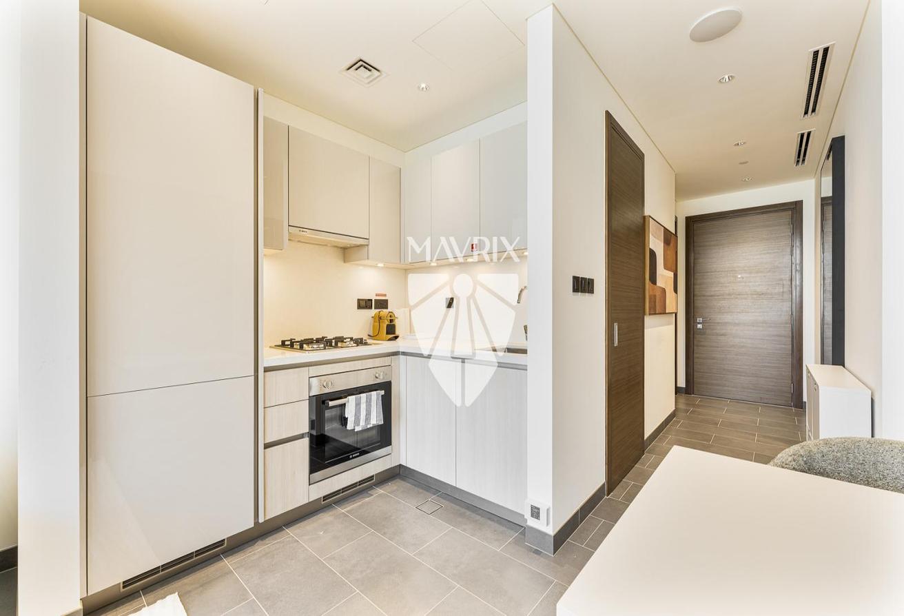 Luxury | Fully Furnished | Vacant | Ready To Move photo 7