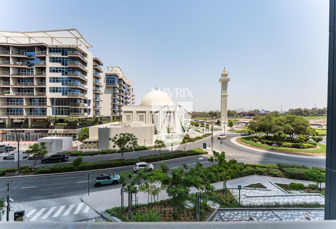 Luxury | Fully Furnished | Vacant | Ready To Move photo 16