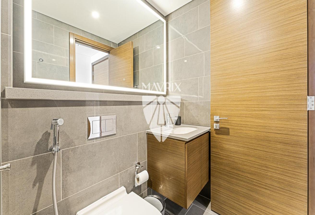 Luxury | Fully Furnished | Vacant | Ready To Move photo 15