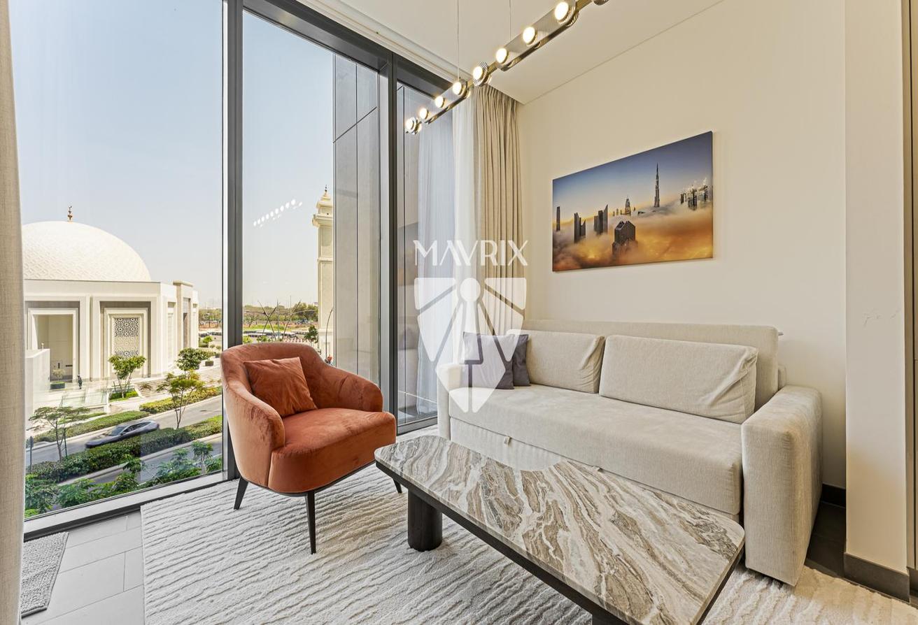 Luxury | Fully Furnished | Vacant | Ready To Move photo 5
