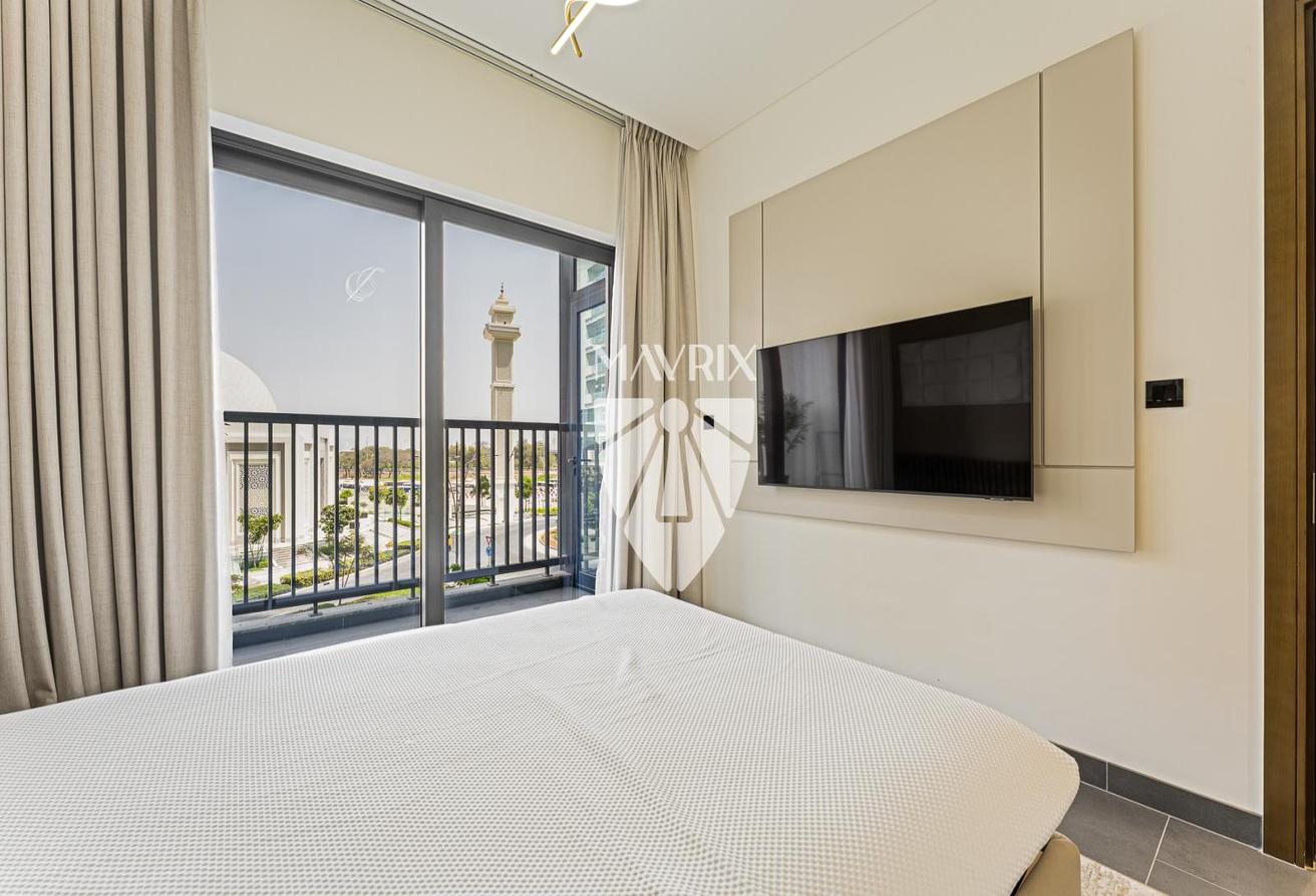 Luxury | Fully Furnished | Vacant | Ready To Move photo 10