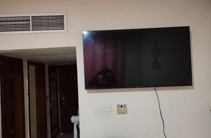 Apartment - 1 Bedroom - 2 Bathrooms for rent in Al Khan - Sharjah